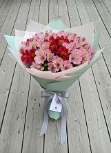 Букет цветов из:  Альстромерии в Верхнеуральске
