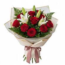 Букет цветов из:  Лилии и Розы в Верхнеуральске