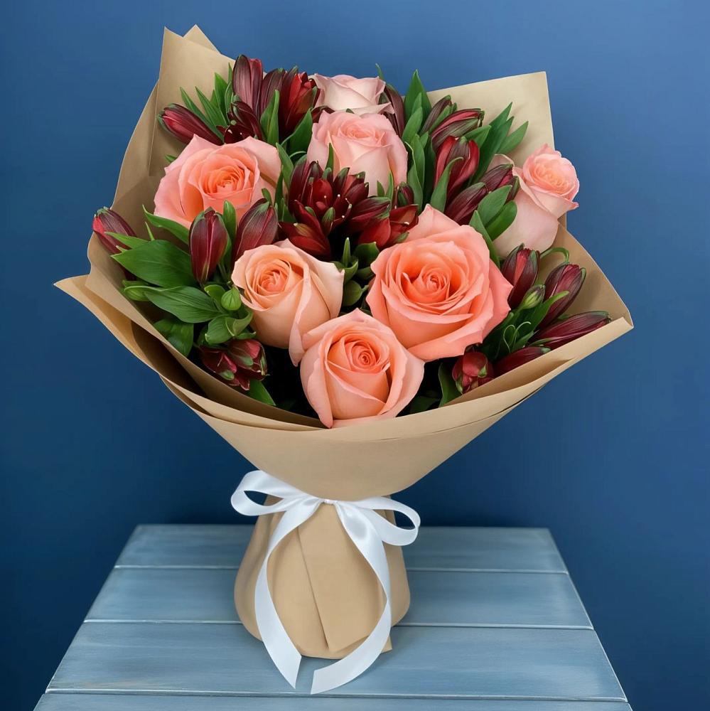 Букет цветов из: Розы и Альстромерии в Верхнеуральске