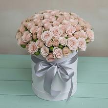 Цветочная композиция из Розы в шляпной коробке #REPLACE_PRED# Верхнеуральске