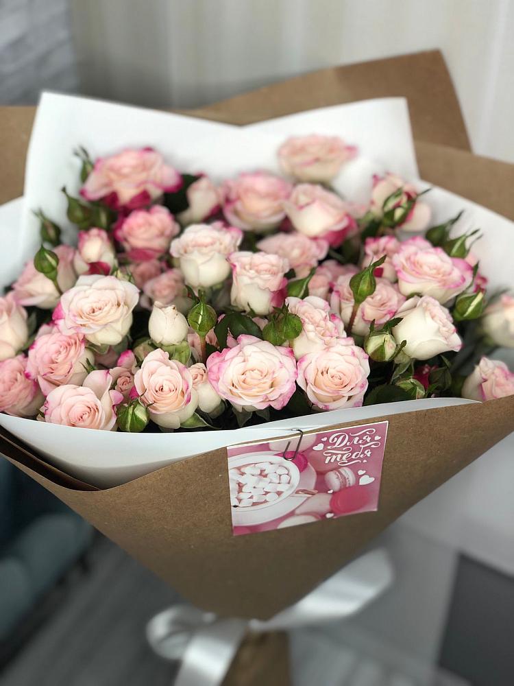 Букет цветов из: Розы в Верхнеуральске