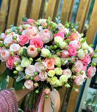 Букет цветов из:  Розы #REPLACE_PRED# Верхнеуральске