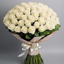 Букет 101 беля роза Белоснежка в Верхнеуральске