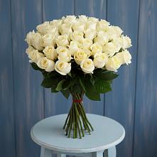 Букет 51 Белая роза Эдлесс Лав в Верхнеуральске