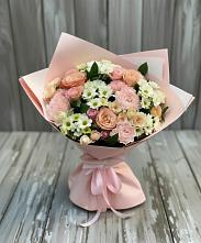Букет цветов из:  Гвоздики, Розы и Хризантемы в Верхнеуральске