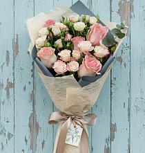 Букет цветов из:  Розы в Верхнеуральске