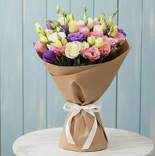 Букет цветов из:  Лизиантусы в Верхнеуральске